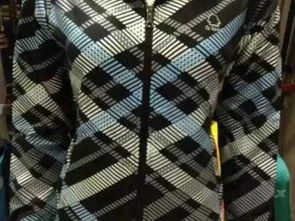 圖 各大知名運(yùn)動(dòng)品牌服飾批發(fā) 深圳服裝 鞋帽 箱包