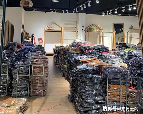 服裝批發(fā)企業(yè)如何才能快速突破行業(yè)瓶頸,成功轉(zhuǎn)型