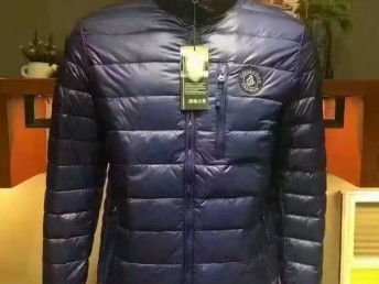圖 專賣店品牌衣服外貿(mào)斷碼清貨批發(fā) 深圳服裝 鞋帽 箱包